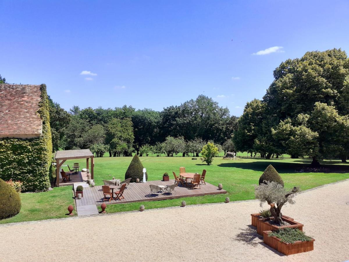 Domaine De La Limetiere Hotell Neuvy-le-Roi Exteriör bild
