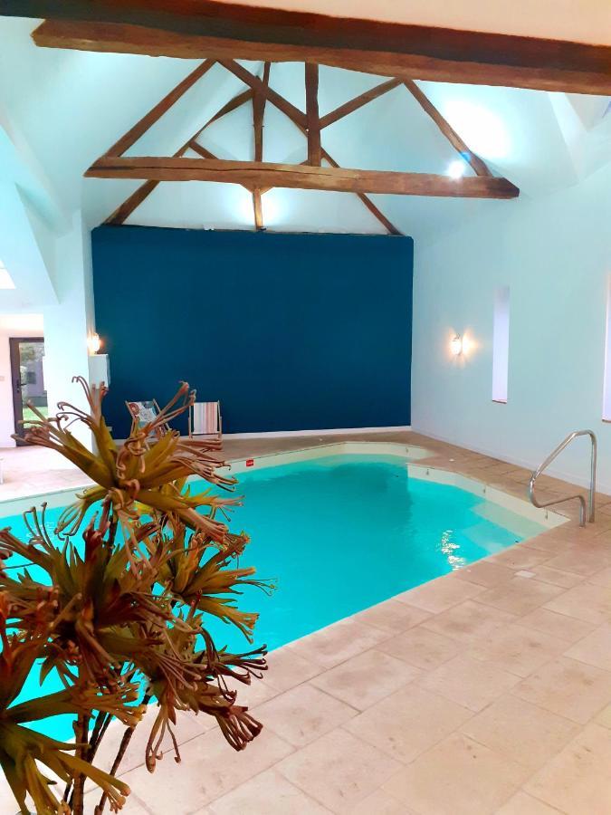Domaine De La Limetiere Hotell Neuvy-le-Roi Exteriör bild