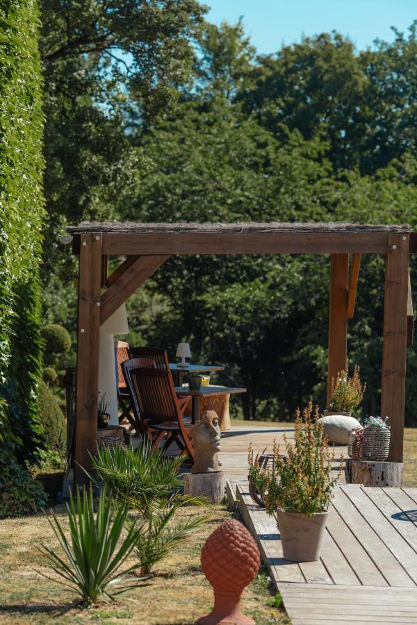 Domaine De La Limetiere Hotell Neuvy-le-Roi Exteriör bild