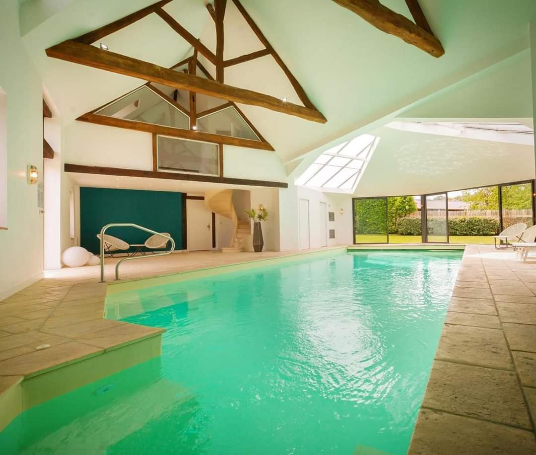 Domaine De La Limetiere Hotell Neuvy-le-Roi Exteriör bild