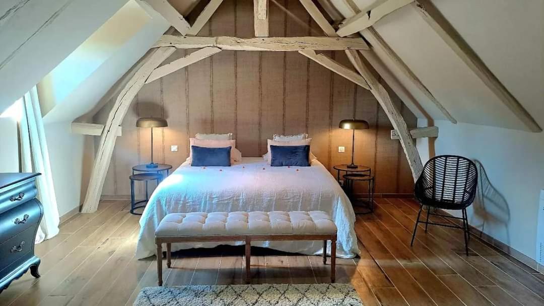 Domaine De La Limetiere Hotell Neuvy-le-Roi Exteriör bild